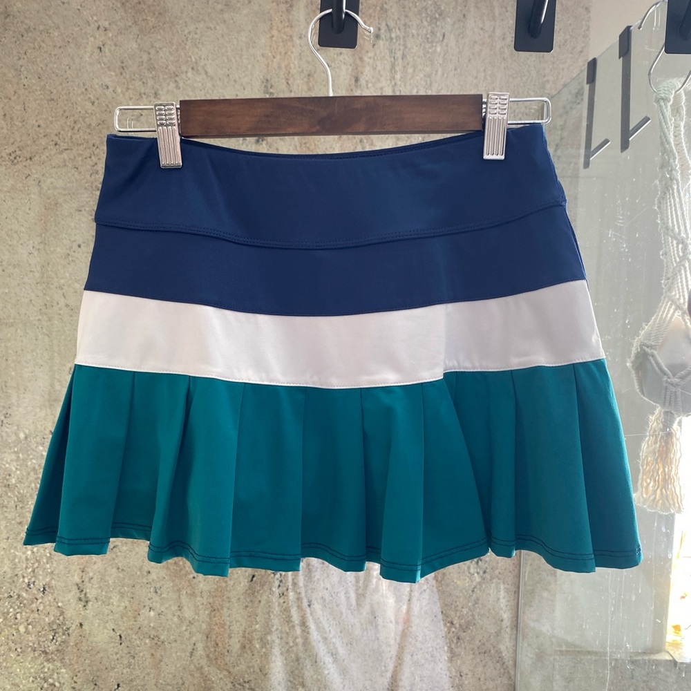 Colorblock Skater Skork - Blue, White, and Green